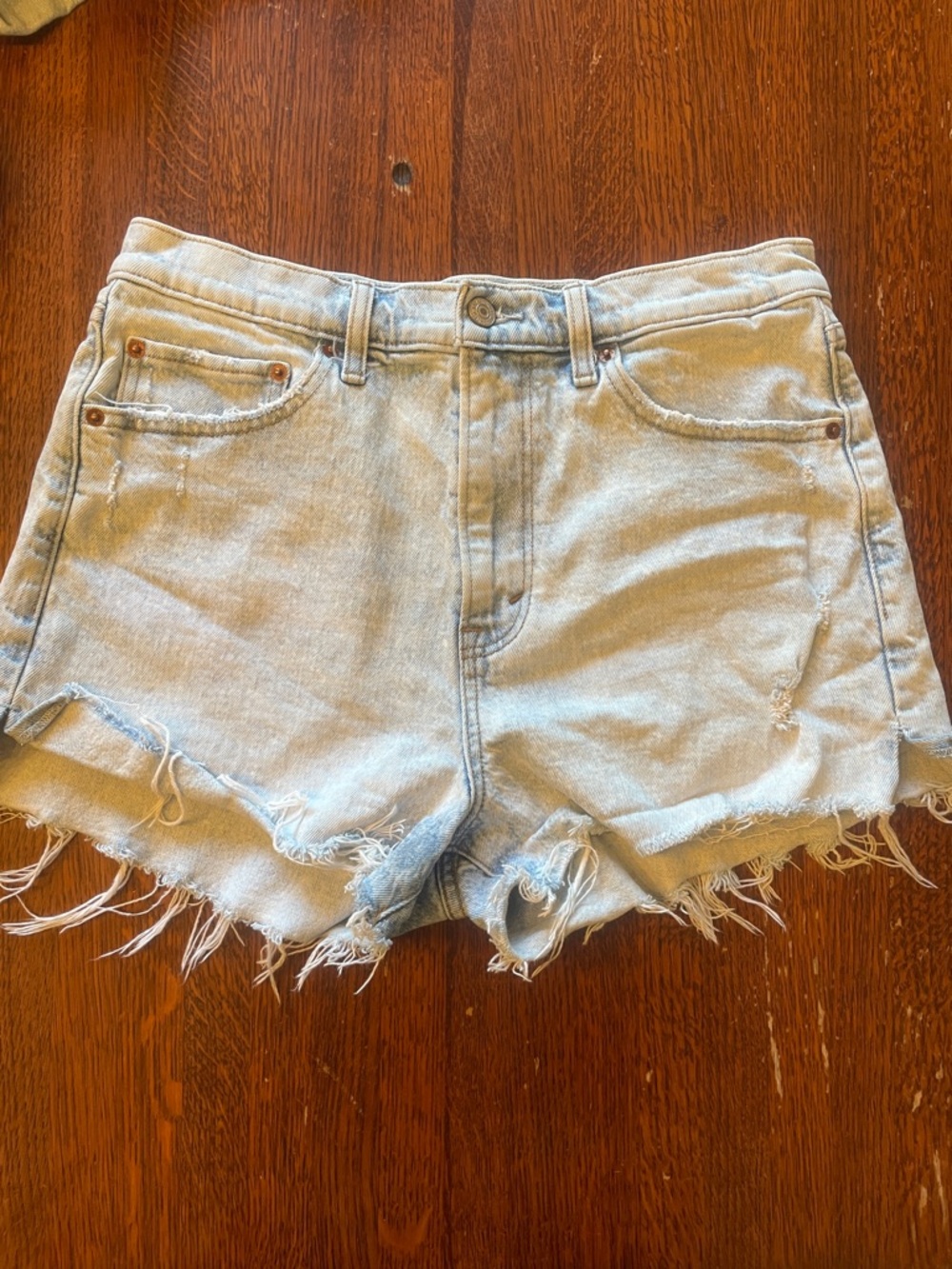 Abercrombie & Fitch Light Blue Distressed Denim Shorts 30